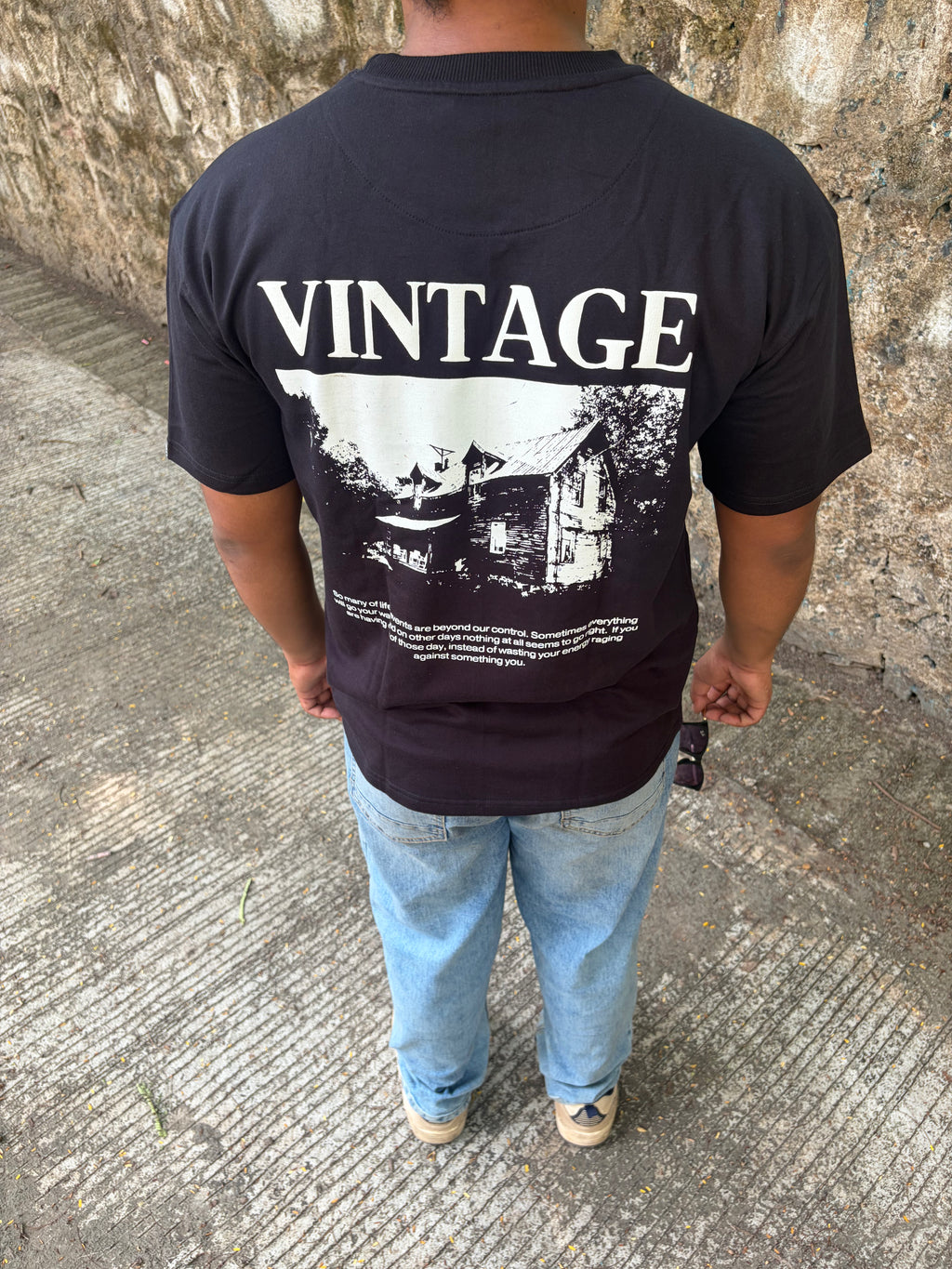 VINTAGE TEE